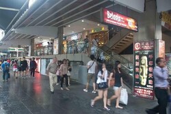 Lucky Plaza (D9), Shop House #336750581